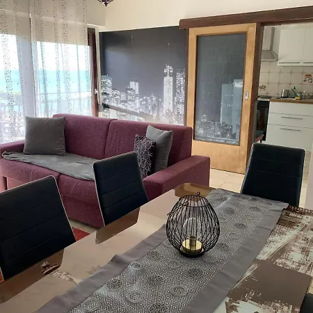 App Maria 1 * Zambratija
