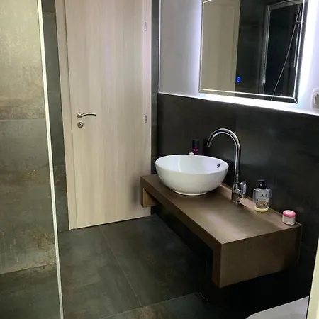 App Maria 1 Apartman Zambratija